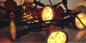 Luces navideñas reutilizando cápulas de nespresso